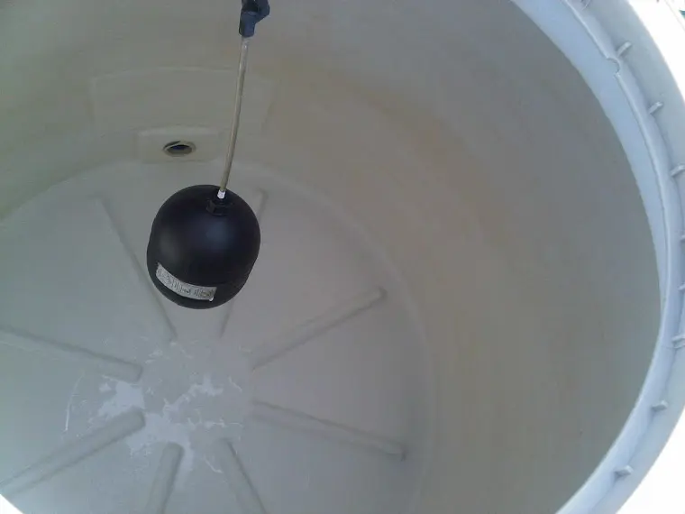 Limpieza profunda de tinacos y cisternas con hidrolavado en Mérida